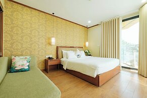 Sunset Westlake Hanoi Hotel