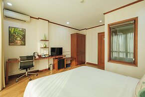 Sunset Westlake Hanoi Hotel