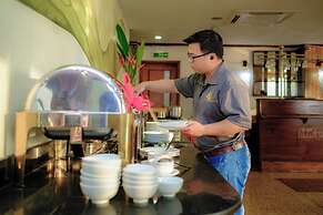 Sunset Westlake Hanoi Hotel