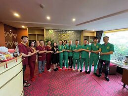 Sunset Westlake Hanoi Hotel