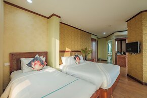 Sunset Westlake Hanoi Hotel