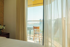 Sunset Westlake Hanoi Hotel