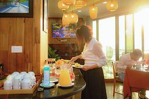 Sunset Westlake Hanoi Hotel