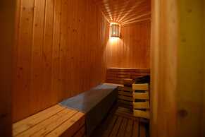 Sunset Westlake Hanoi Hotel