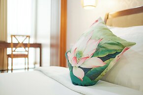 Sunset Westlake Hanoi Hotel