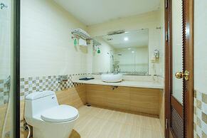 Sunset Westlake Hanoi Hotel