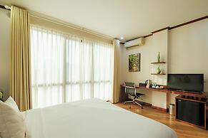 Sunset Westlake Hanoi Hotel