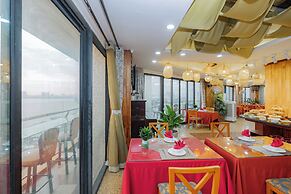 Sunset Westlake Hanoi Hotel