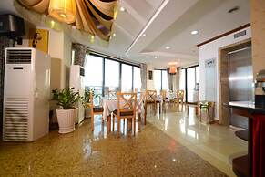 Sunset Westlake Hanoi Hotel