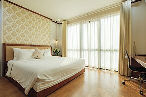 Sunset Westlake Hanoi Hotel