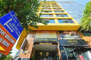 Sunset Westlake Hanoi Hotel