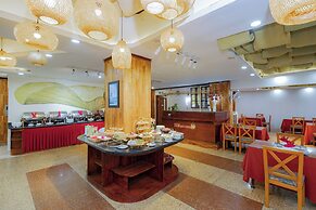 Sunset Westlake Hanoi Hotel