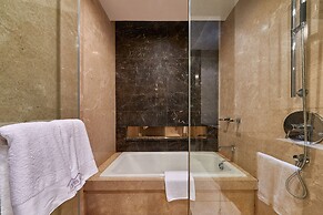 Guangzhou HeeFun Apartment - Poly World Trading Center