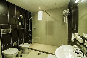 The Royal Riviera Hotel