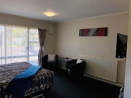 Red Rock Thermal Motel