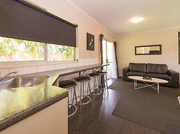 Red Rock Thermal Motel