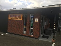 Red Rock Thermal Motel