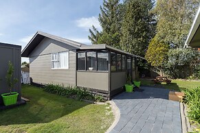 Red Rock Thermal Motel