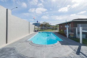 Red Rock Thermal Motel