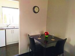 Red Rock Thermal Motel