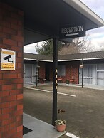 Red Rock Thermal Motel