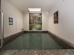 Red Rock Thermal Motel