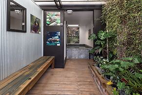 Red Rock Thermal Motel