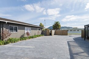 Red Rock Thermal Motel