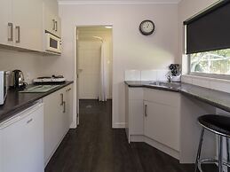 Red Rock Thermal Motel