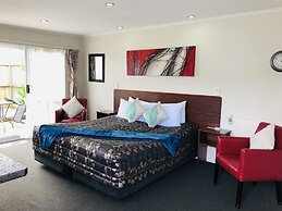 Red Rock Thermal Motel