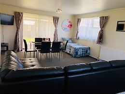 Red Rock Thermal Motel