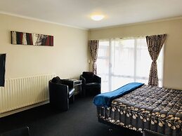 Red Rock Thermal Motel