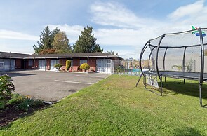 Red Rock Thermal Motel