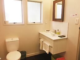 Red Rock Thermal Motel