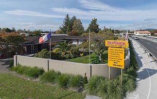 Red Rock Thermal Motel