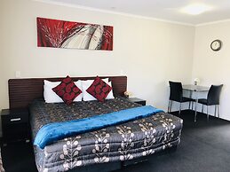 Red Rock Thermal Motel