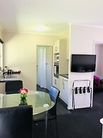 Red Rock Thermal Motel