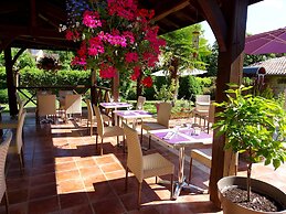 Hôtel Restaurant du Commerce