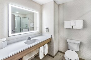 Holiday Inn Express & Suites Colorado Springs First & Main by IHG