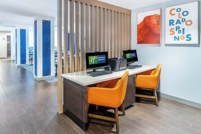 Holiday Inn Express & Suites Colorado Springs First & Main by IHG