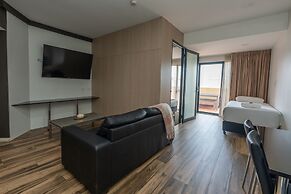 Boulevard on Beaumont