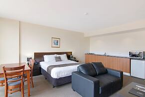 Boulevard on Beaumont