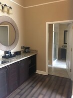 Embassy Suites by Hilton Savannah Historic District