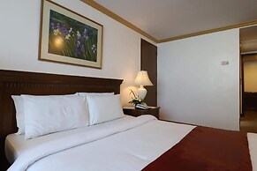 Tiara Oriental Hotel