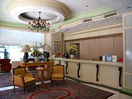 Tiara Oriental Hotel