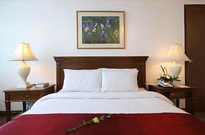 Tiara Oriental Hotel