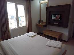 Hotel Preethi Palace