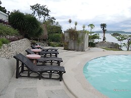 Moalboal Beach Resort