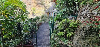 Atitlan Oasis Eco Hotel and Spa Kaalpul