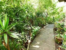 Atitlan Oasis Eco Hotel and Spa Kaalpul